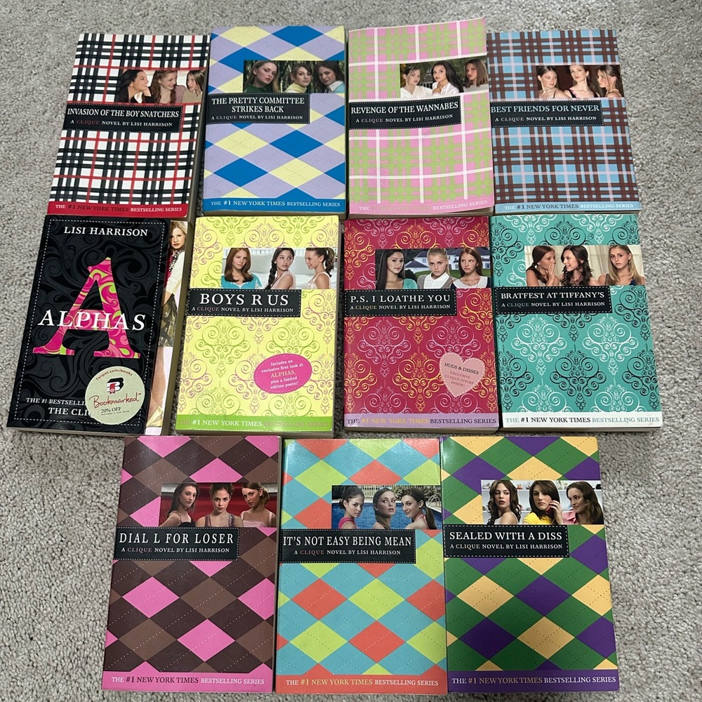 Lisa Harrison The Clique Lot of 15  Teen Fiction Books